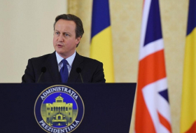 Migrant crisis risks Britain leaving EU - Cameron